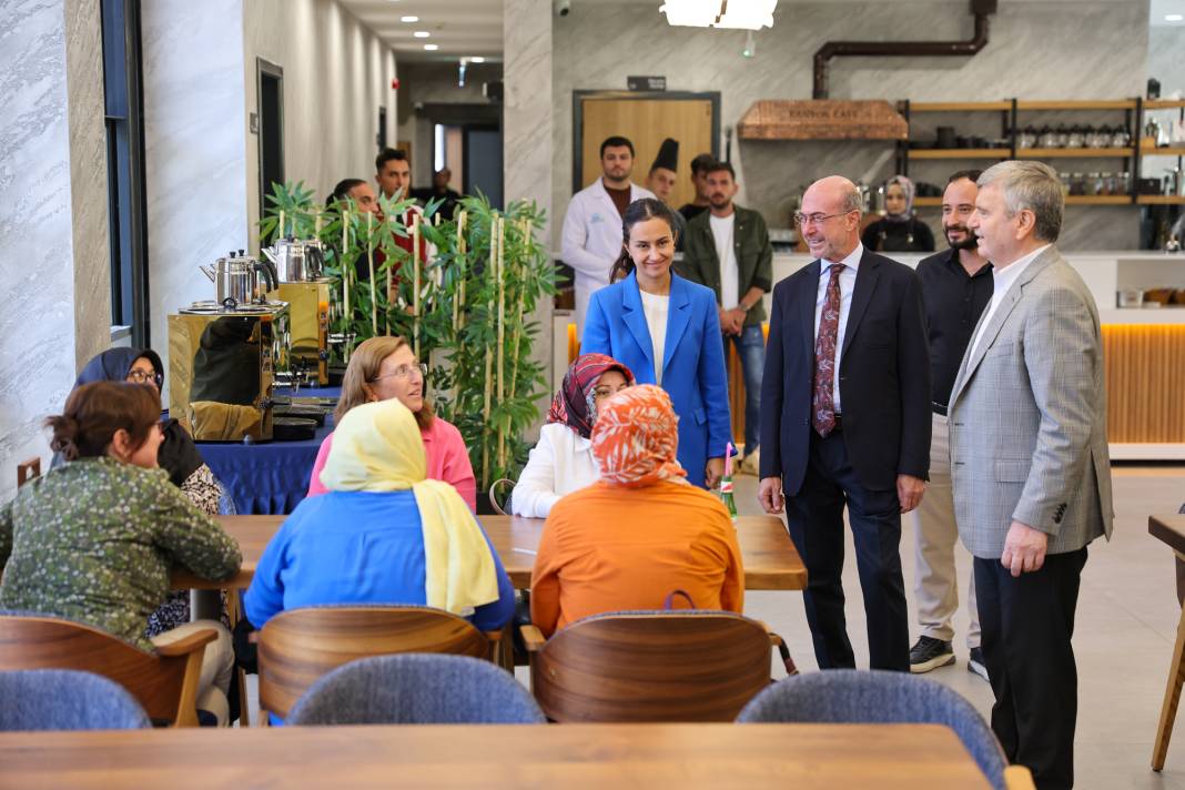 Tahir Akyürek, Selçuklu’nun gençlik ve sanat yatırımlarını inceledi 4